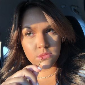 Meet your Posher, Bailey